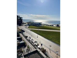 Ausblick vom Wohnzimmer / Balkon