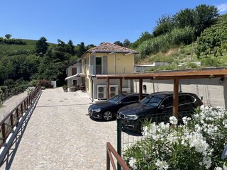 Private parking with charging station for up to 4 cars