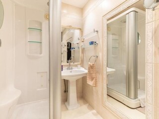 Apartment Welt Features 21