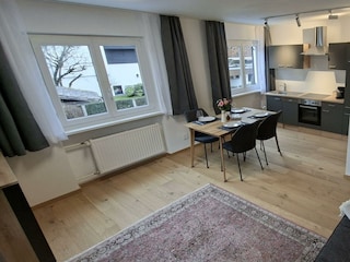 Mittagsspitze wohnen/essen/kochen