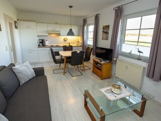 Wohnzimmer mit Küche