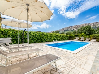 Swimming pool Villa Marin Baška