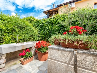 Villa Marin Baška garden