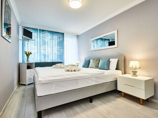 Schlafzimmer 1