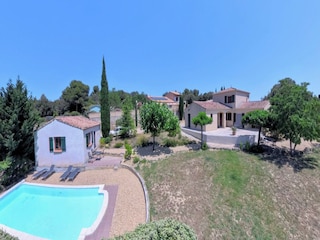 Villa Aigne Outdoor Recording 12