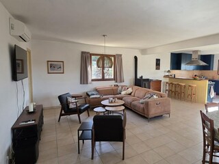 Villa Aigne Features 29