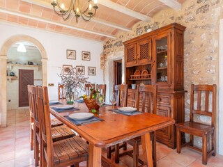 Villa Es Llombards Features 16