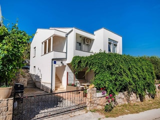 Apartment Maslenica Outdoor Recording 1