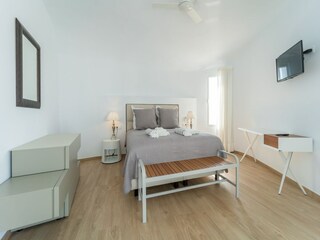 Villa Binibequer Features 38