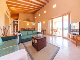 Villa Cala Bona Features 15