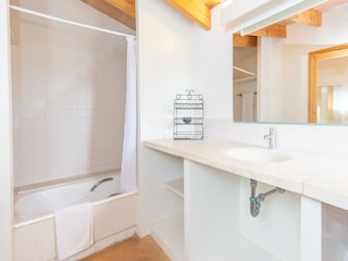 Villa Cala Bona Features 19