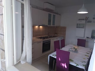 Apartment Lumbarda Features 11