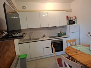 Apartment Lumbarda Features 27