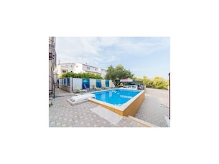 Apartment Okrug Donji  16