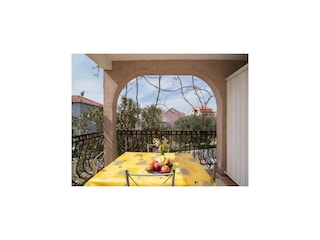 Apartment Okrug Donji  16