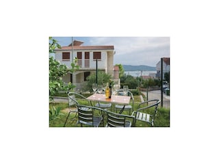 Apartment Okrug Donji  11