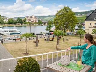 Direkter Moselblick von unseren Balkonen