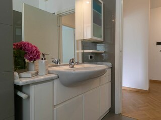 Apartment Pescate Ausstattung 21