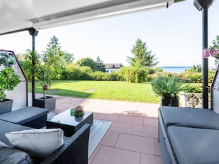 Ihr Blick auf die Terrasse mit Teilseesicht