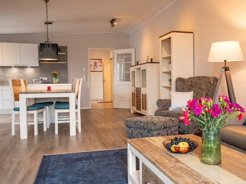 Ferienwohnung Bernstein Suite & Breakfast Apartment 12