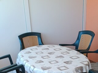 Apartment Povljana  12