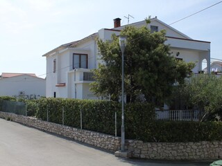 Apartment Povljana  2