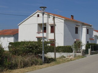 Apartment Povljana  4