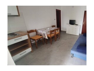 Apartment Povljana  11