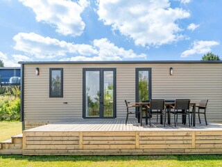 Chalet Bouillon Outdoor Recording 1