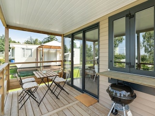 Chalet Bouillon Outdoor Recording 3