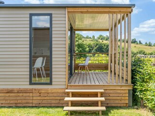 Chalet Bouillon Outdoor Recording 2