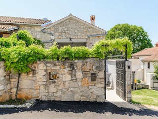 Villa Fuskulin Outdoor Recording 4