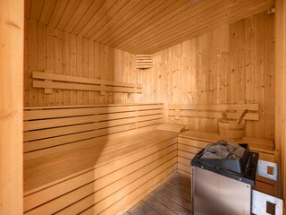 Sauna für 4 Personen im Nebengebäude