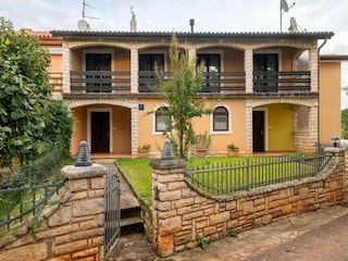 Ferienhaus Brtonigla Außenaufnahme 2