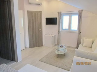 Apartment Saplunara  9