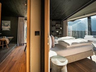 Suite mit Badezimmer