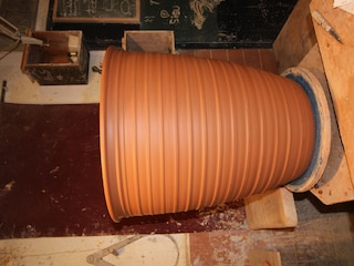 Großes Gefäß in der Töpferei