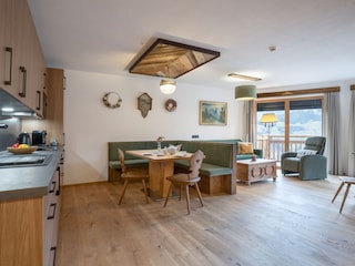 Essbereich u Wohnzimmer