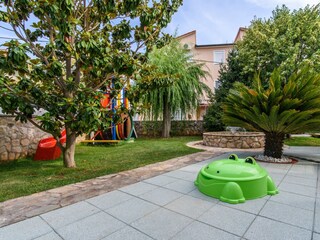 Apartment Okrug Gornji  14