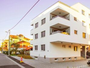 Two bedroom apartment with balcony Zagreb A-24973-a