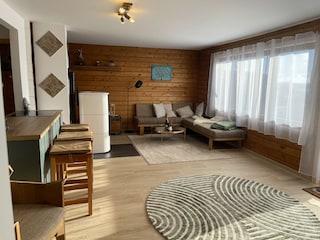 Wohnbereich mit Wintersonne