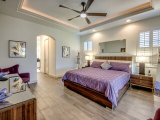 Schlafzimmer 1 mit TV