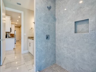 Badezimmer 2 mit Dusche