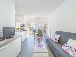 Apartment Empuriabrava Features 22