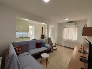 Vakantiehuis Brodarica Buitenaudio-opname 8