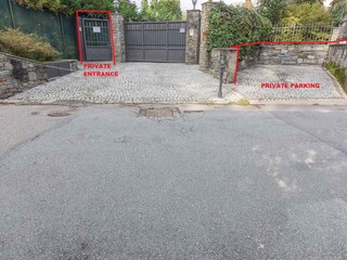 Your private parking and independent entrance.