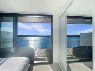 Apartment Welt Features 24