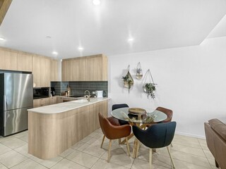 Apartment Welt Features 13