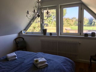 Schlafzimmer 2 im OG