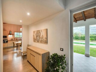 Villa Floridia Features 24